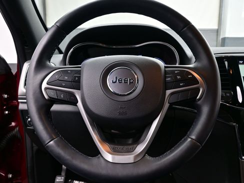 Used 2022 Jeep Grand Cherokee Limited w/ Tech Group image 24