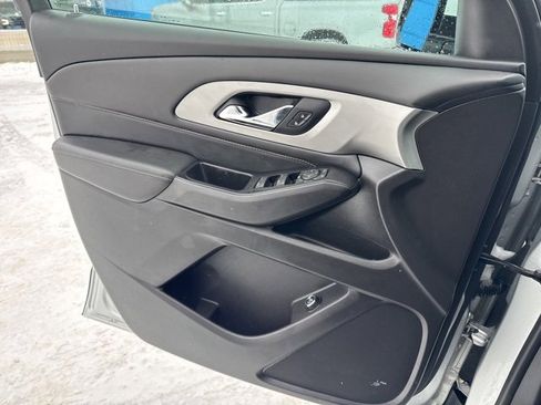 Used 2018 Chevrolet Traverse LT image 22