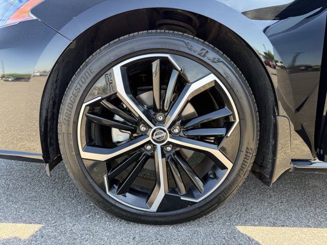 Used 2024 Nissan Altima 2.5 SR w/ SR Premium Package FWD image 28