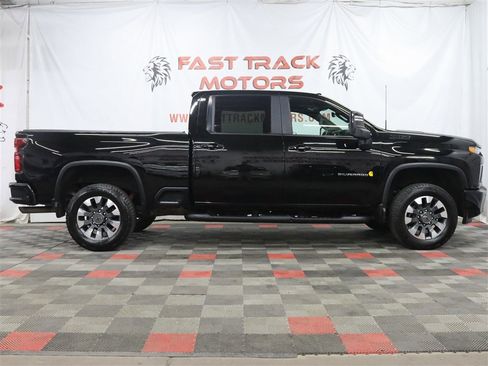 Used 2021 Chevrolet Silverado 2500 LTZ w/ Carhartt Edition AWD/4WD image 4