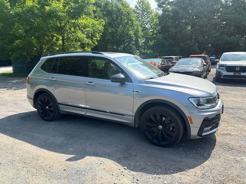 Used 2021 Volkswagen Tiguan SE R-Line AWD/4WD image 13