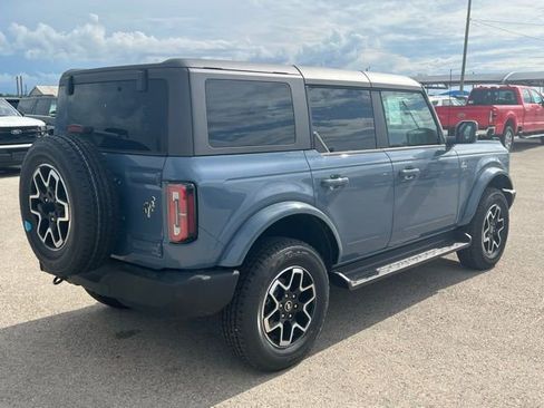 New 2025 Ford Bronco Outer Banks image 8