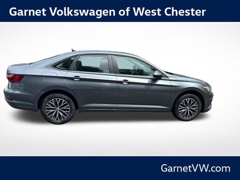 Used 2021 Volkswagen Jetta SE w/ SE Cold Weather Package FWD image 6
