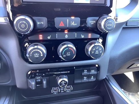 New 2026 RAM 1500 Big Horn AWD/4WD image 7