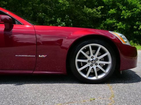 Used 2007 Cadillac XLR V RWD image 35