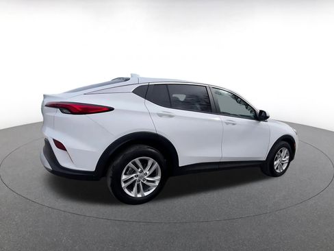 Used 2025 Buick Envista Preferred image 15