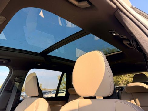 New 2026 Volvo XC90 B6 Plus w/ Protection Package Premier image 11