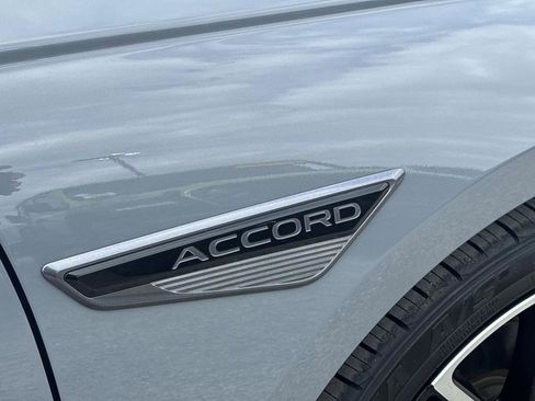 Used 2024 Honda Accord Touring image 37
