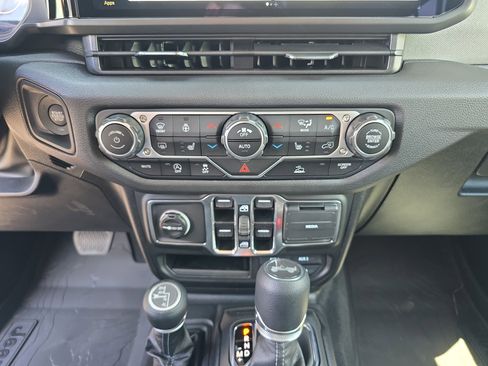 New 2025 Jeep Wrangler Sport S image 15