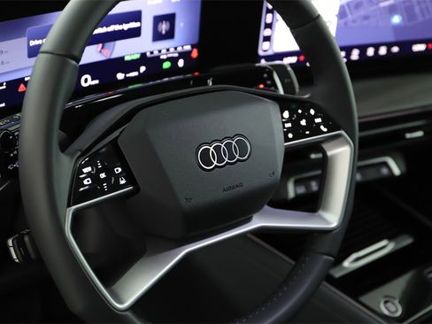 New 2026 Audi Q3 quattro 2.0T image 16