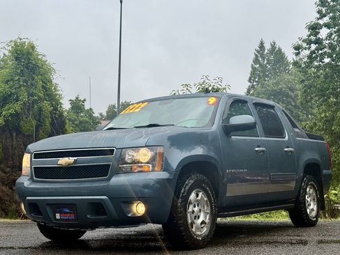 Used 2009 Chevrolet Avalanche LS AWD/4WD image 1