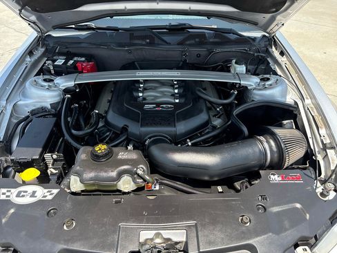 Used 2012 Ford Mustang GT Premium w/ Brembo Brake Pkg RWD image 10