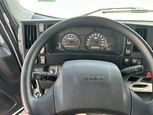 Used 2024 Isuzu NPR RWD image 14