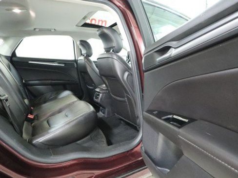 Used 2013 Ford Fusion Titanium w/ Titanium Driver Assist Pkg FWD image 11