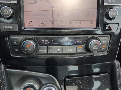 Used 2019 Nissan Maxima Platinum w/ Sport Mat Group FWD image 14
