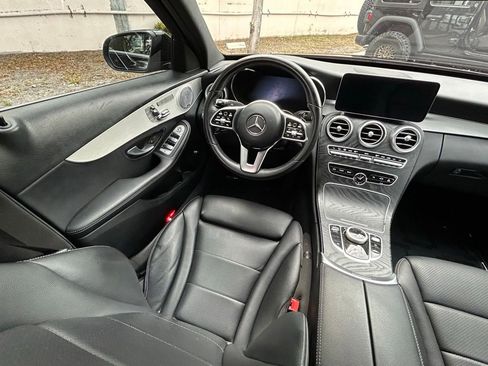 Used 2021 Mercedes-Benz C 300 Sedan image 9