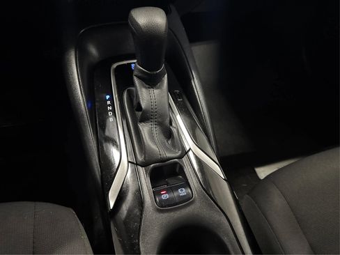 Used 2020 Toyota Corolla LE image 19