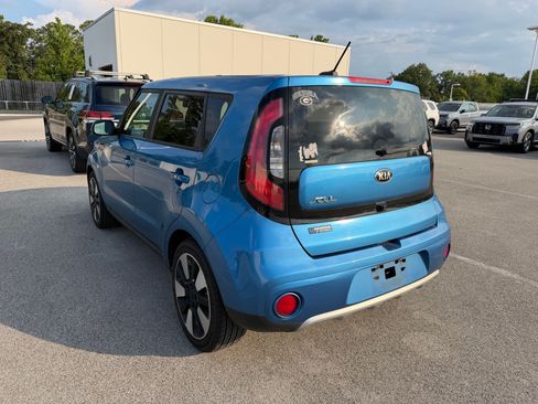 Used 2017 Kia Soul + w/ Designer's Package FWD image 3