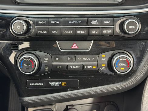 Used 2016 Kia Optima EX image 26