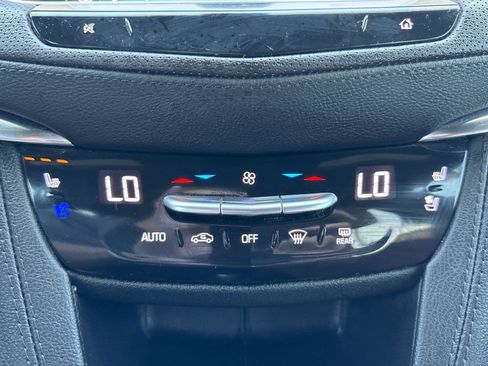 Used 2023 Cadillac XT5 Premium Luxury w/ Technology Package FWD image 12