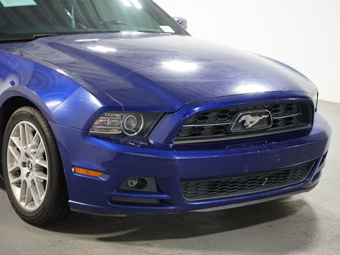 Used 2014 Ford Mustang Premium w/ Electronics Package RWD image 4
