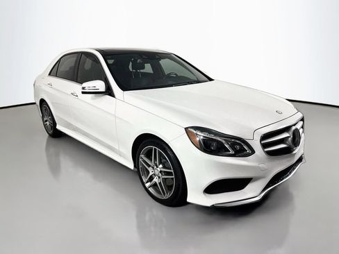 Used 2016 Mercedes-Benz E 400 Sedan image 7