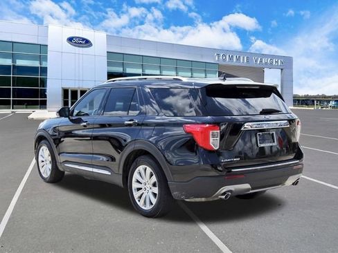 Certified 2022 Ford Explorer Limited w/ Equipment Group 301A RWD image 2