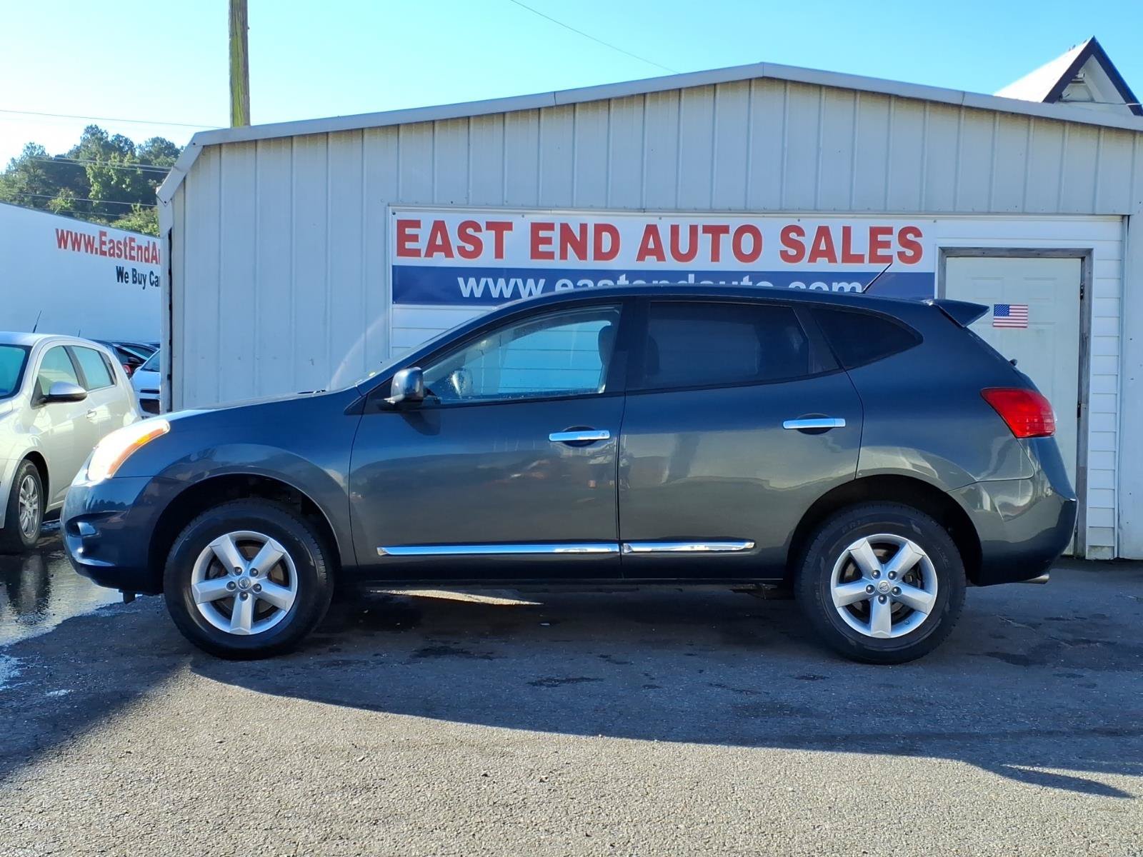 Used 2013 Nissan Rogue S w/ Special Edition Pkg AWD/4WD image 2