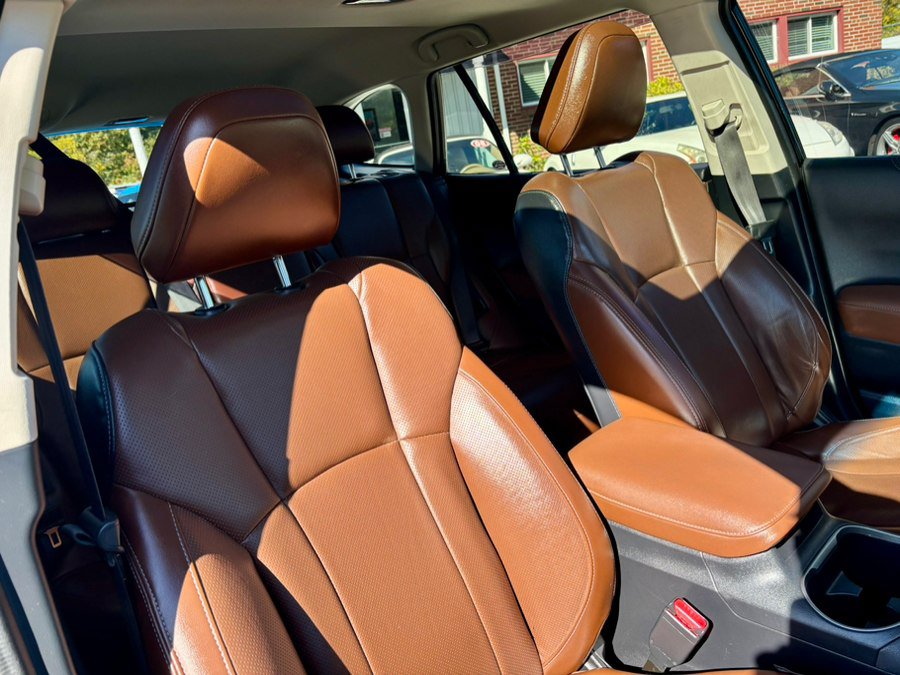 Used 2021 Subaru Outback Touring XT AWD/4WD image 18