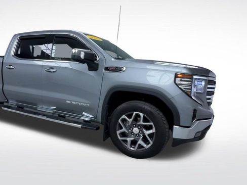Used 2023 GMC Sierra 1500 SLT w/ SLT Premium Package AWD/4WD image 2