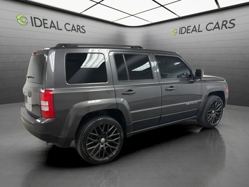 Used 2017 Jeep Patriot Sport w/ Power Value Group FWD image 5