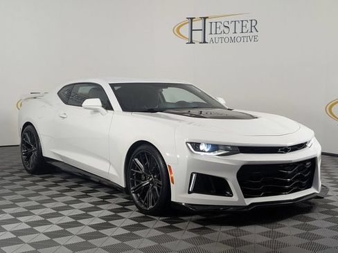 Certified 2018 Chevrolet Camaro ZL1 RWD image 2