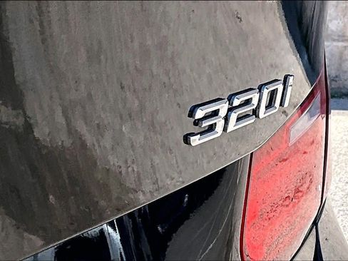 Used 2015 BMW 320i Sedan RWD image 13