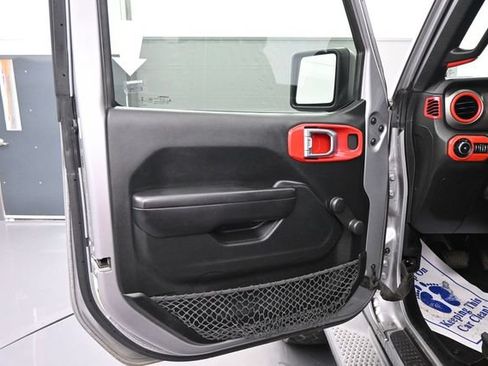 Used 2018 Jeep Wrangler Sport AWD/4WD image 8