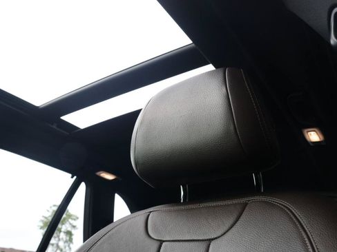 Used 2018 BMW X5 sDrive35i RWD image 18