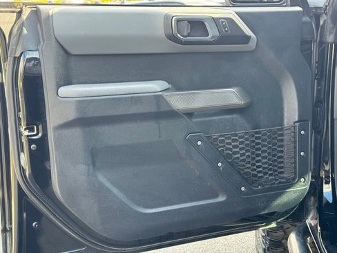 Used 2022 Ford Bronco Black Diamond image 26