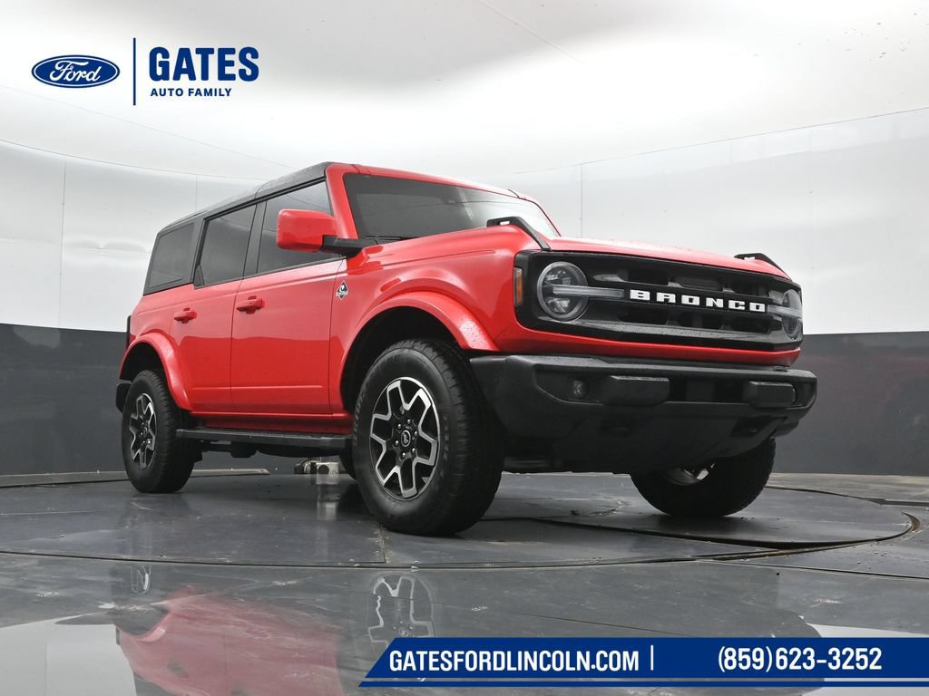 Used 2023 Ford Bronco Outer Banks AWD/4WD image 39