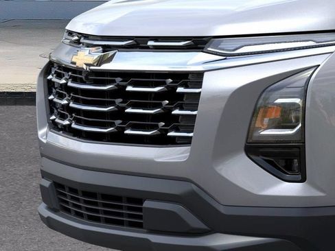 New 2026 Chevrolet Equinox LT w/ Safety and Technology Package FWD image 13