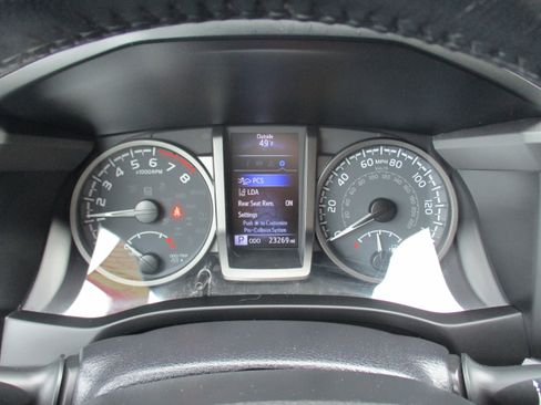 Used 2023 Toyota Tacoma TRD Sport w/ Advanced Technology Package AWD/4WD image 19