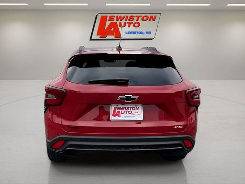 New 2026 Chevrolet Trax RS w/ Sunroof Package image 7