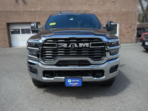New 2025 RAM 2500 Big Horn AWD/4WD image 2
