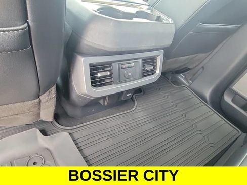 Used 2023 Ford F250 Lariat w/ Sport Appearance Package AWD/4WD image 21