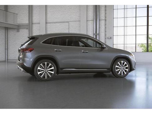Used 2023 Mercedes-Benz GLA 250 4MATIC image 19