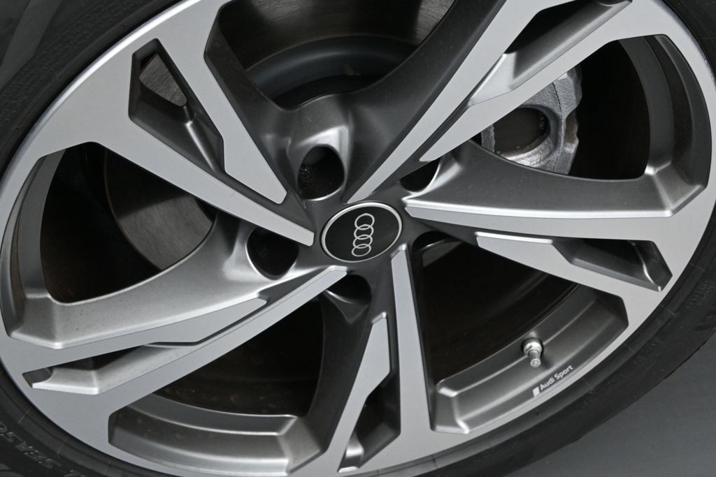 New 2027 Audi Q6 e-tron Premium Plus AWD/4WD image 20