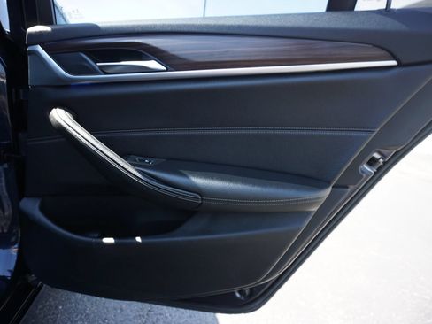 Used 2017 BMW 540i RWD image 13