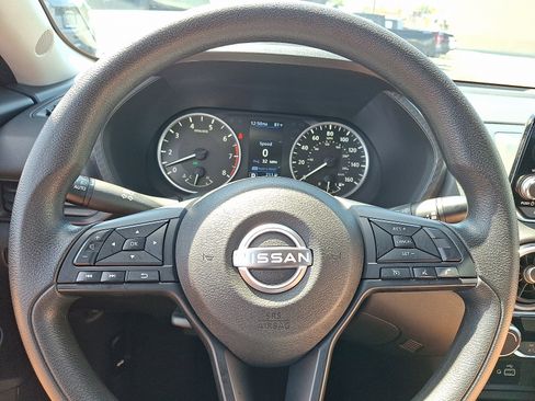 Used 2025 Nissan Sentra S FWD image 20