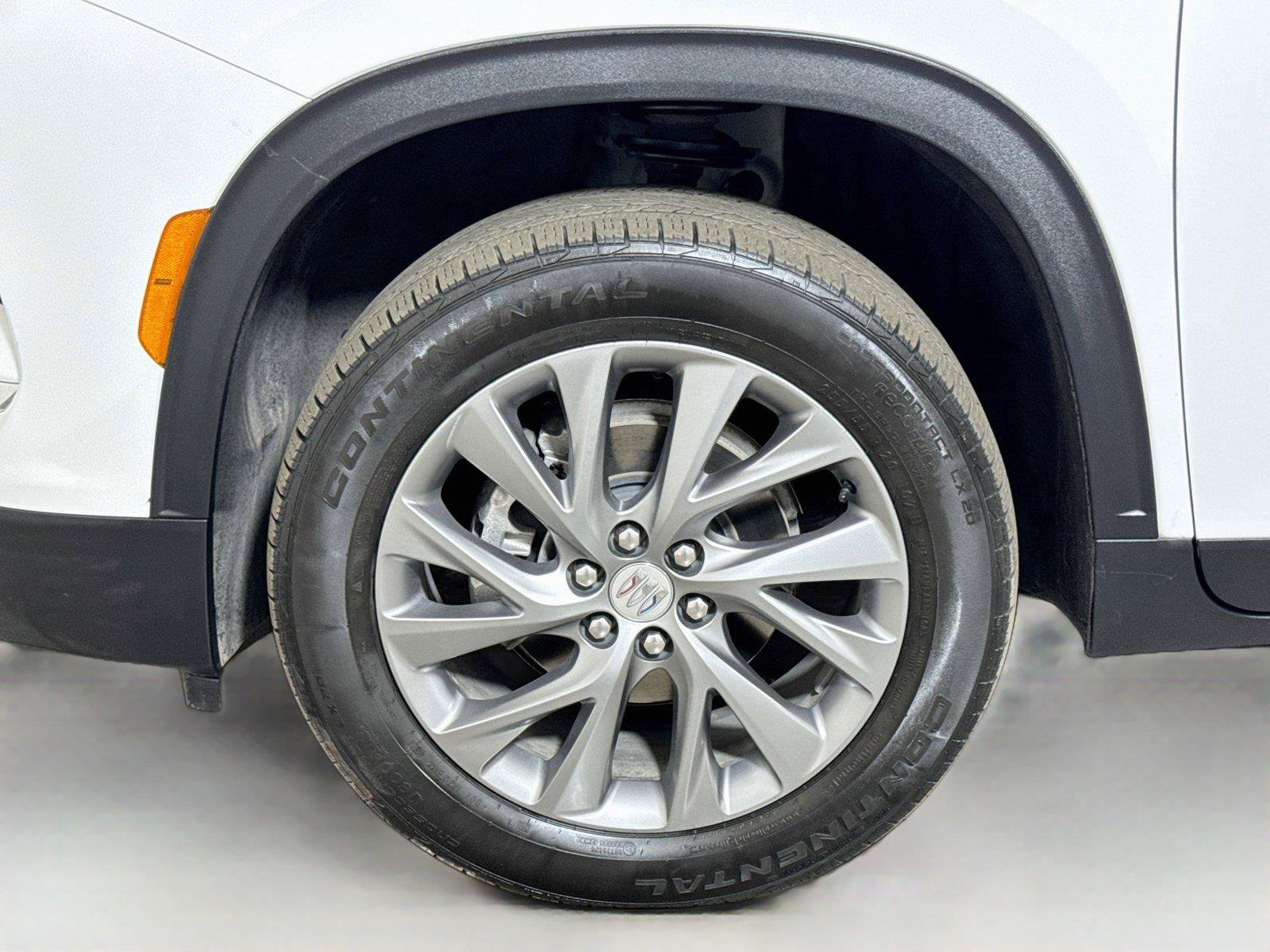 Used 2025 Buick Enclave Preferred FWD image 31