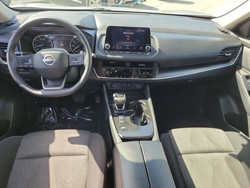 Used 2025 Nissan Rogue SV image 21