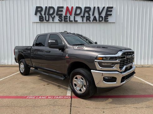 Used 2025 RAM 2500 Tradesman AWD/4WD image 9