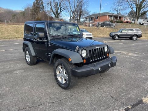 Used 2013 Jeep Wrangler Sport image 2